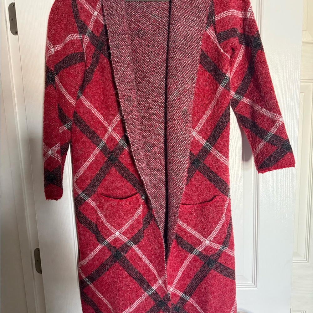 Red and Black Plaid Duster - Picture 2 of 10